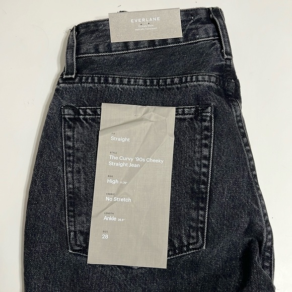 NWT Everlane The 90’s Curvy Cheeky Jeans in Washed Black Size 28 Ankle - Picture 6 of 14